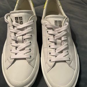 Womens givenchy court shoes